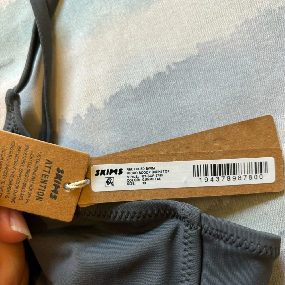 SKIMS micro scoop bikini top gunmetal nwt